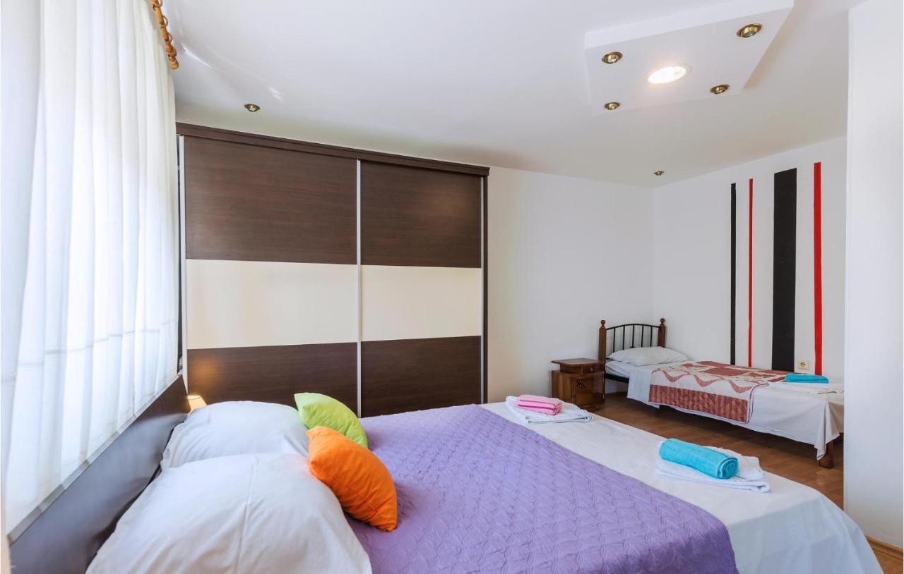 Nice Apartment In Pula With Kitchen Dış mekan fotoğraf